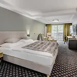 Gut Brandlhof 호텔 4*