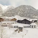 Gut Brandlhof 4*