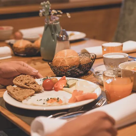 Gut Brandlhof ホテル 4*