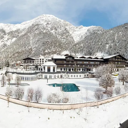 Gut Brandlhof Hotel 4*